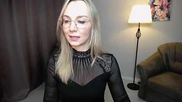 Ava_Elior's cam snapshot