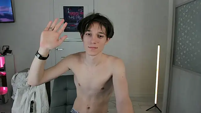 Mickleloveu's web cam