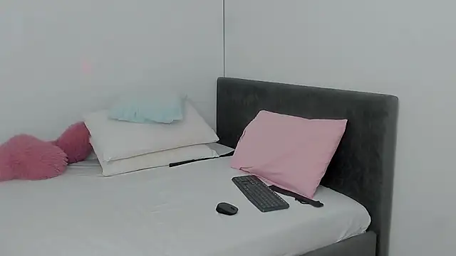 MayaaaM's cam snapshot