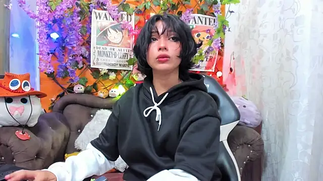 ravenn_20's cam snapshot