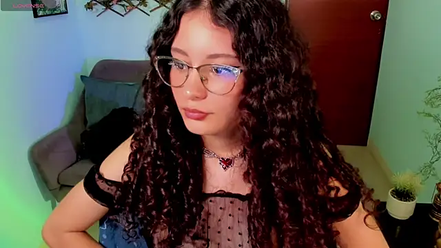 Krysten_Riter's cam snapshot