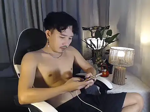 _bigcock_charles live sex cam