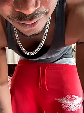 KeYBuMp323 live sex cam