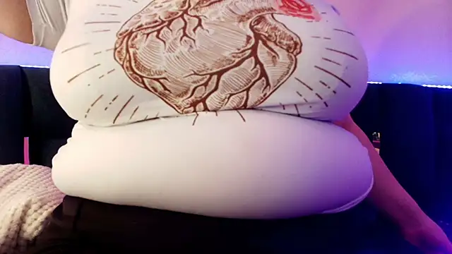 _Emily_rosee_'s cam snapshot