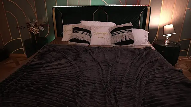 MagicPeachh_'s cam snapshot