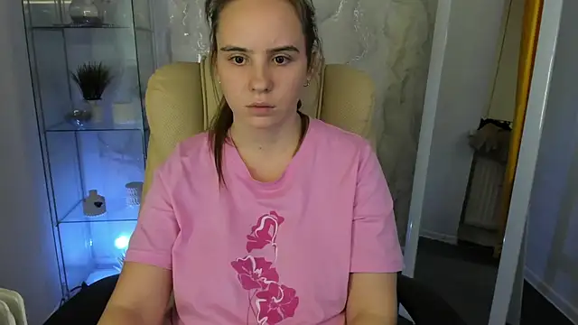 Lika_0ne's cam snapshot