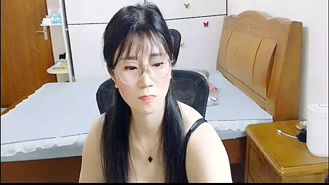 Strawberry_baby live sex cam