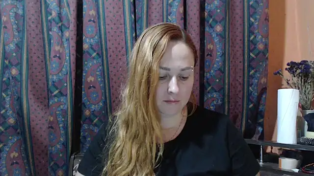 Foxy_Kate3333's cam snapshot