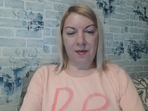 Lillia_Ray's cam snapshot