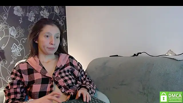 Sophi_Cute's cam snapshot