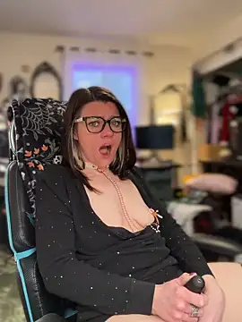 LadyLena1 live sex cam