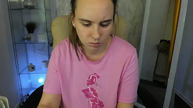 Lika_0ne's cam snapshot