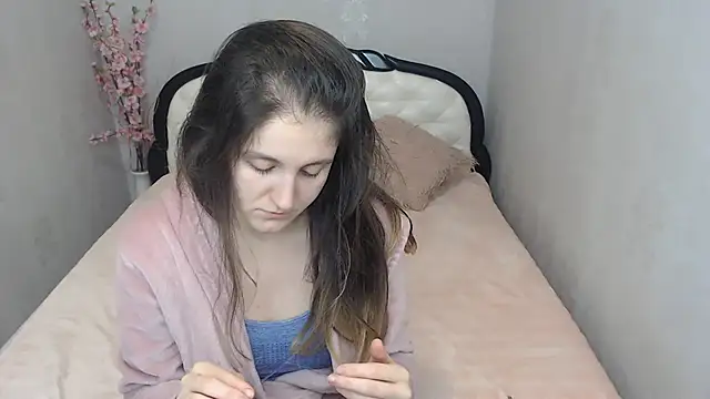 Holliy_Cooper's cam snapshot