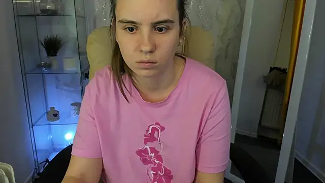 Lika_0ne's cam snapshot