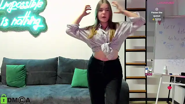 MiraaBloom's cam snapshot