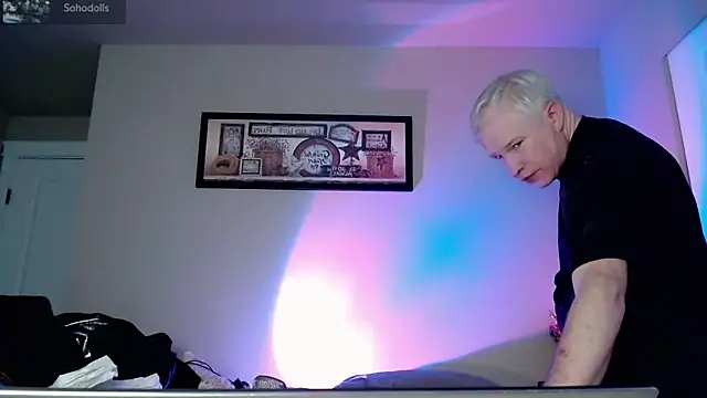 Snarfle82 live sex cam