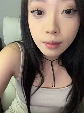 tuzi5201314's cam snapshot