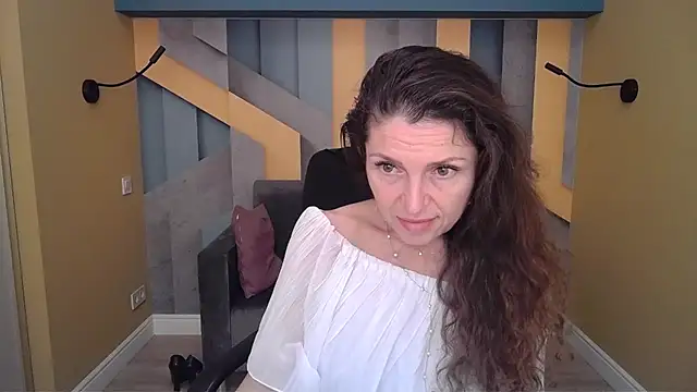 EllaLong's cam snapshot