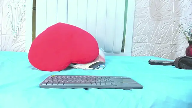 Rebecca_Mitchell live sex cam