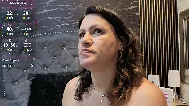 charlotte__G's cam snapshot