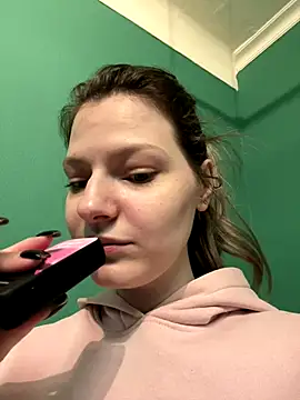 MaryHiggins's cam snapshot