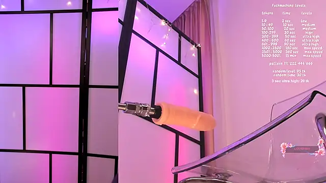 SophieBaley live sex cam