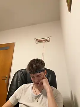 Toyjungee live sex cam