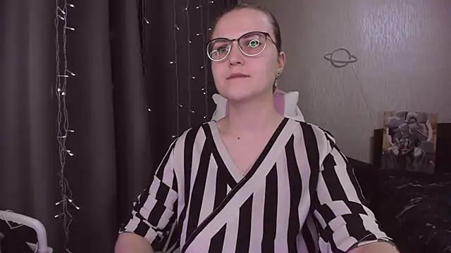 MissBrightShine live sex cam