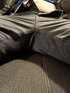 OdinWolf1990 live sex cam