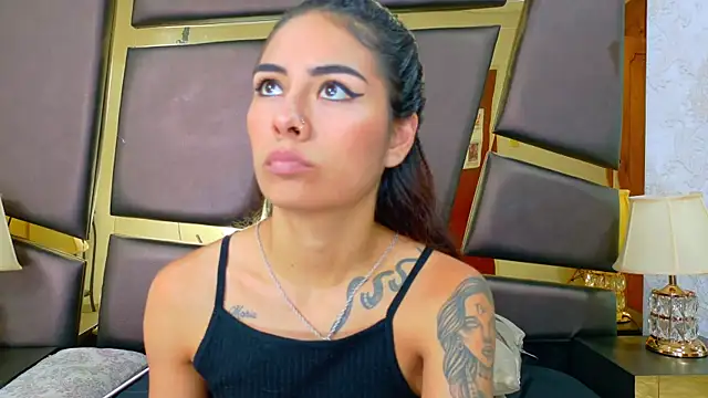 NicoleEsposito's cam snapshot