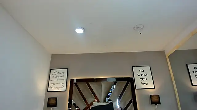 cellestehot's cam snapshot