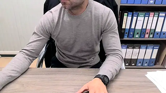 Evasionee live sex cam