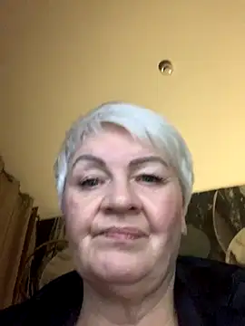 Laura_Millf's cam snapshot