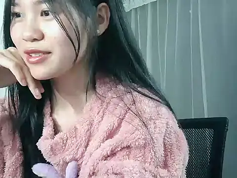 Nunaa18 live sex cam