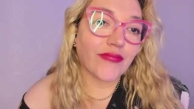 Naty_Mature_ live sex cam