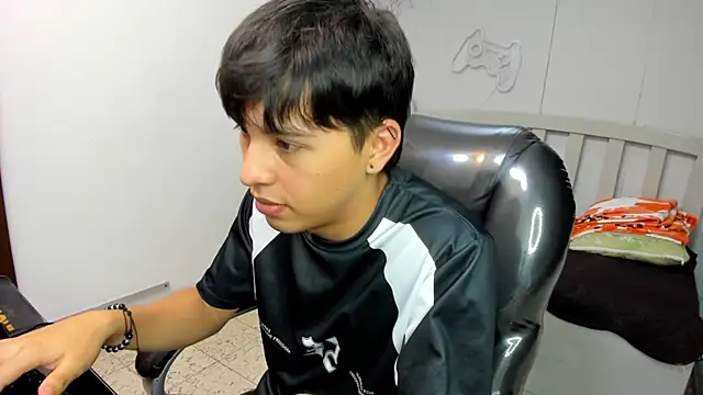 StiwenTwink live sex cam