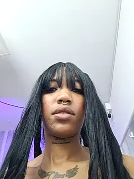 --Kenia's cam snapshot