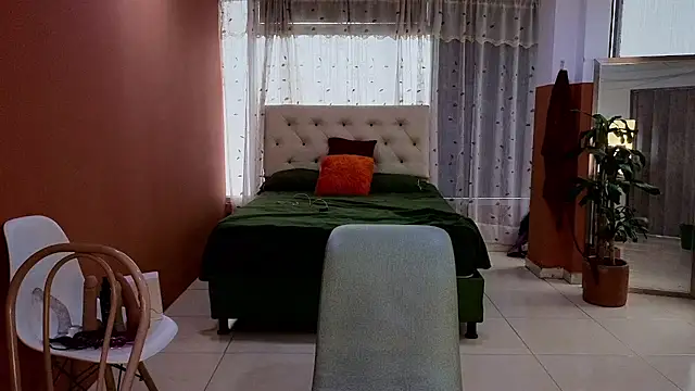 camil_milfdream's cam snapshot