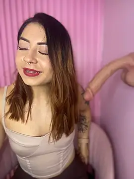 MaddieHunter's cam snapshot