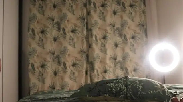 IvyKaelani's cam snapshot