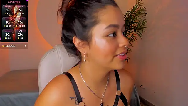 Ariana_Pierce live sex cam