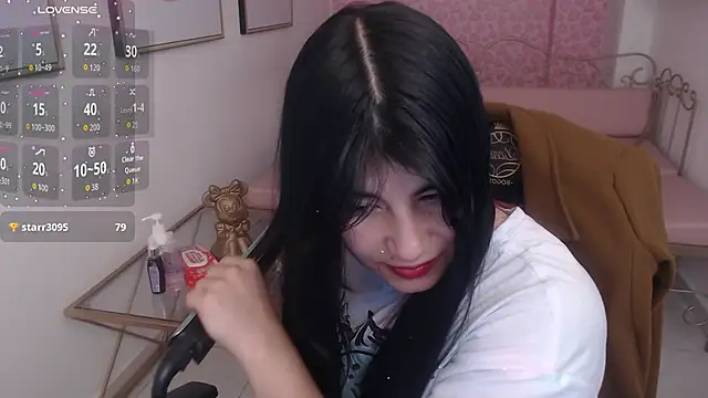 Nina_harpper_'s cam snapshot