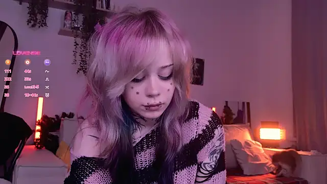 Lollyshy's cam snapshot