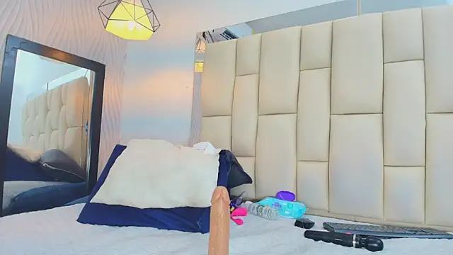 Vero_Temptation's cam snapshot