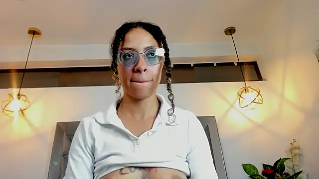 Hanna_Cornee_'s cam snapshot