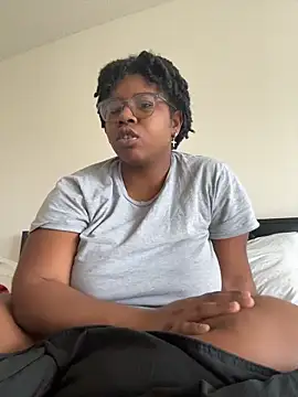 feistyariess's cam snapshot