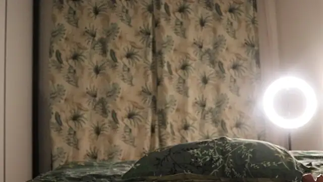 IvyKaelani's cam snapshot