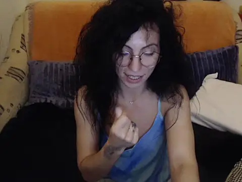 Emmatoo's cam snapshot