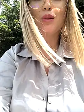 Katy__A's cam snapshot