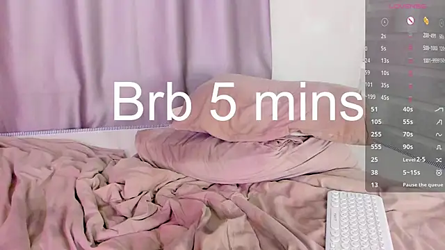 alicewonderyou's cam snapshot